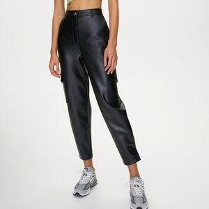 aritzia wilfred modern cargo pant black